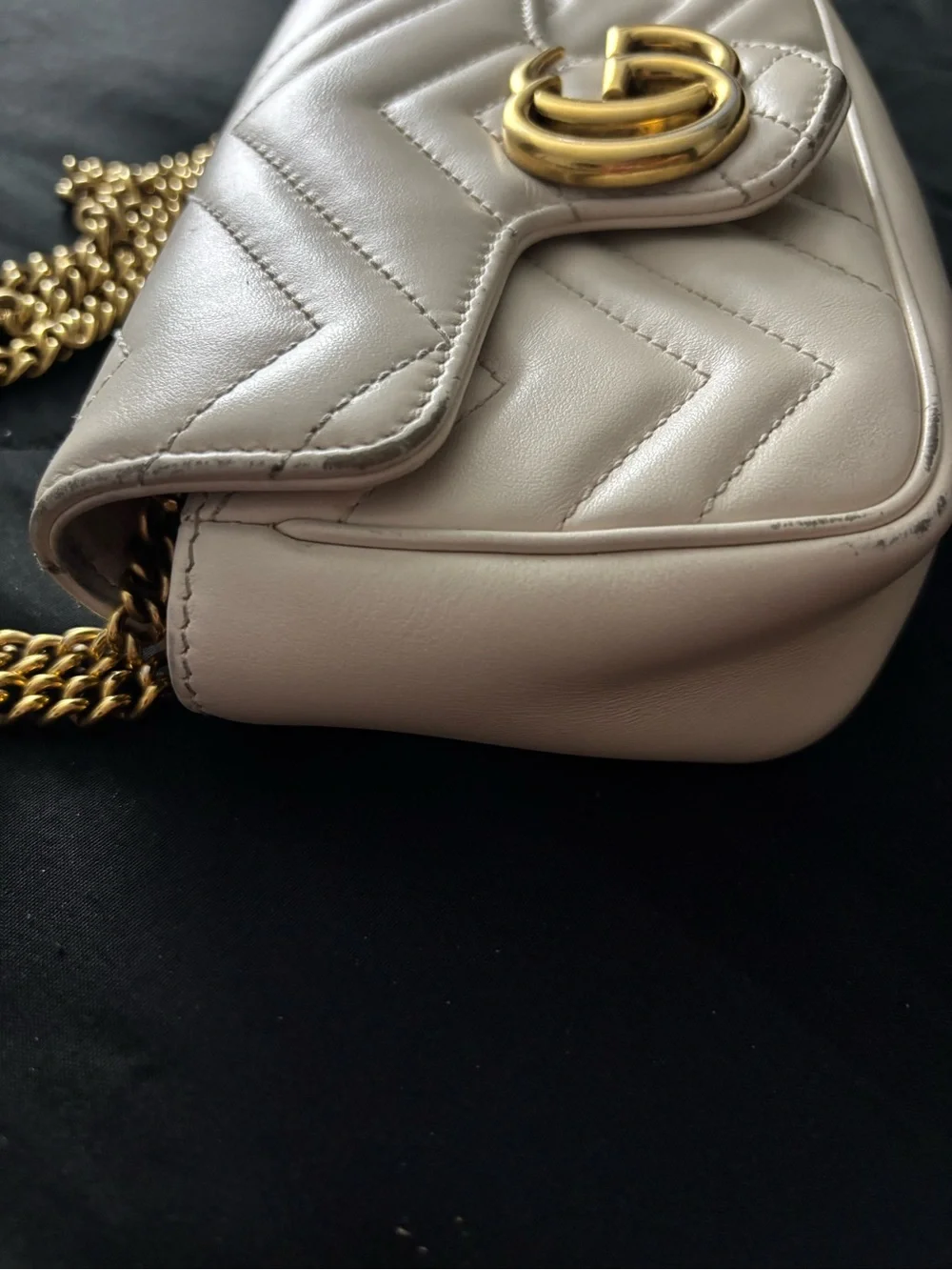 Gucci GG Marmont matelassé leather super mini bag - Picture 5 of 12